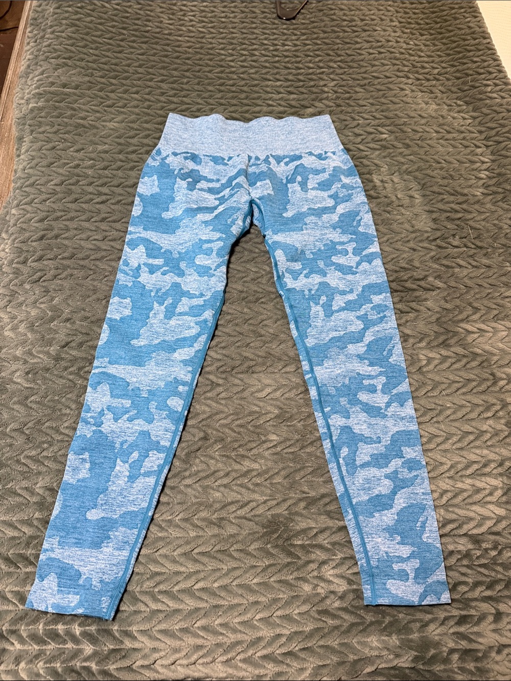 Woman’s Blue Camo Stretch Leggings